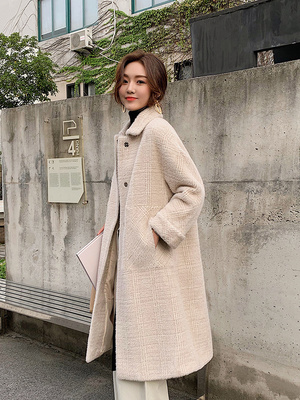 秋冬季服裝中羽絨服穿的時間反而沒它長_外套